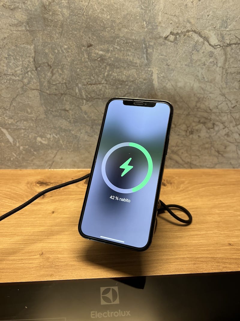 Recenze FIXED MagPowerstation