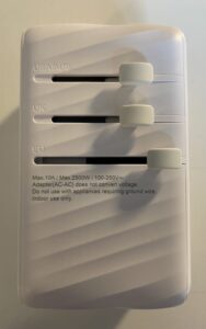 Recenze cestovního adaptéru Fixed Voyager